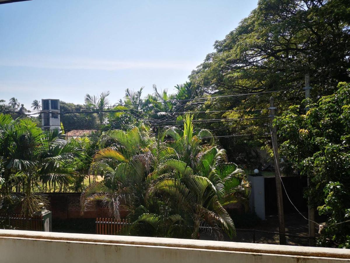 Sithu Guesthouse Bentota Exterior foto